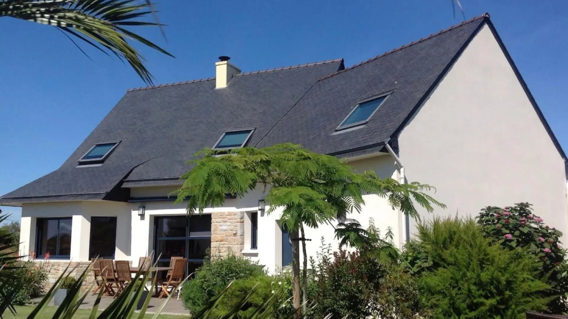 Holiday home Villa Lumineuse 1Km De La Plage Loctudy