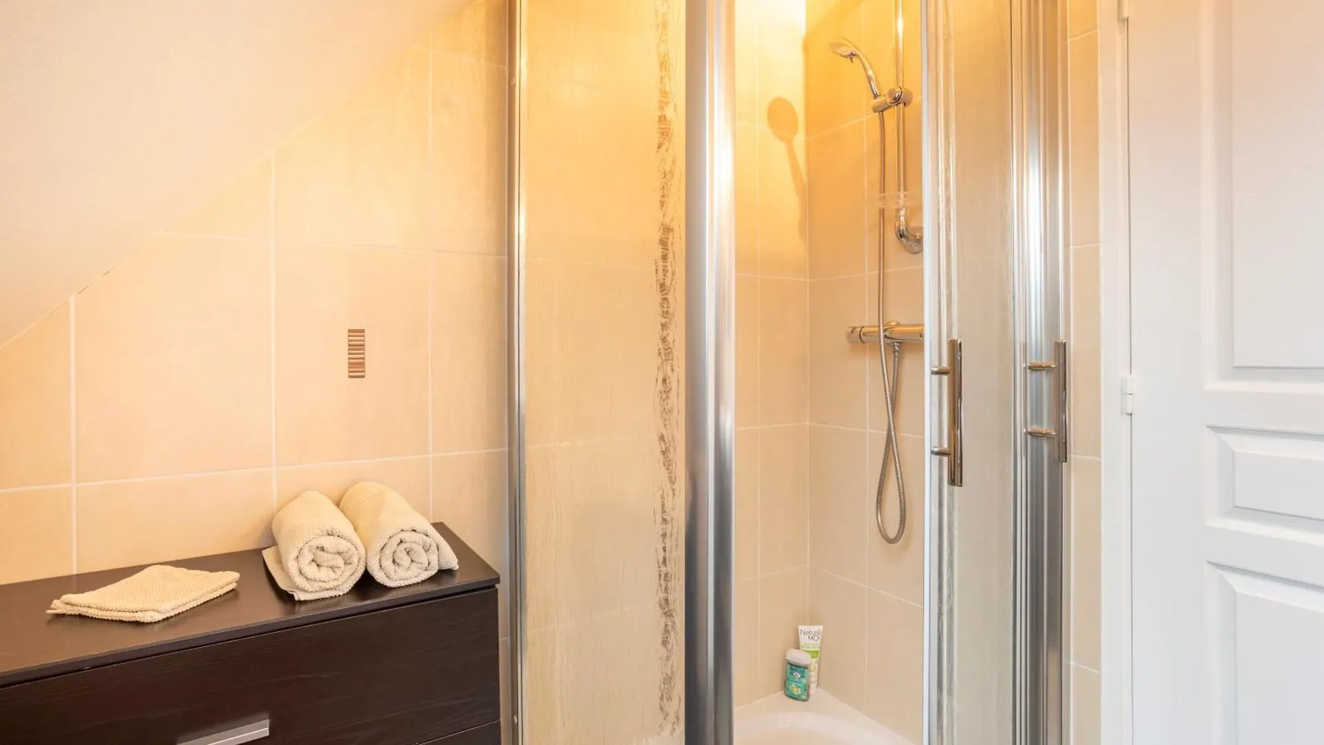 Villa Lumineuse 1Km De La Plage Loctudy 0*,  France